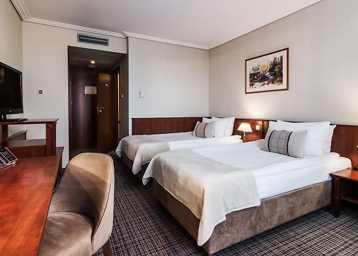 Airport Hotel Okecie